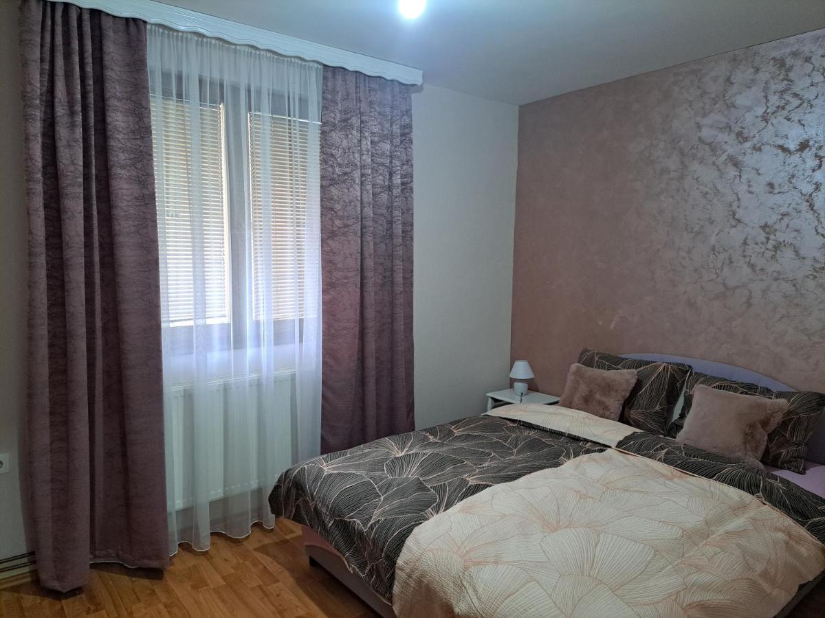 포차 Apartman Lara 2 아파트 외부 사진